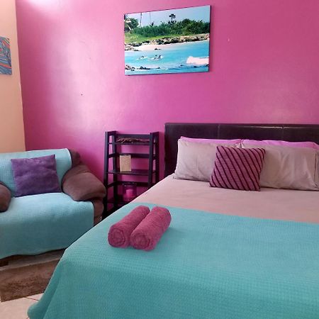 Bed and Breakfast Wssm Surf House Aguadilla Exterior foto